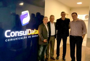 General Carvalho e Manuel Correia (ANSP), ao lado de Luís Carlos Tenório e Guilherme Passos (ConsulData)