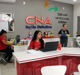 ConsulData e CNA firmam parceria com descontos especiais nos cursos livres de inglês e espanhol em Santos