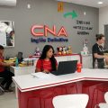 ConsulData e CNA firmam parceria com descontos especiais nos cursos livres de inglês e espanhol em Santos